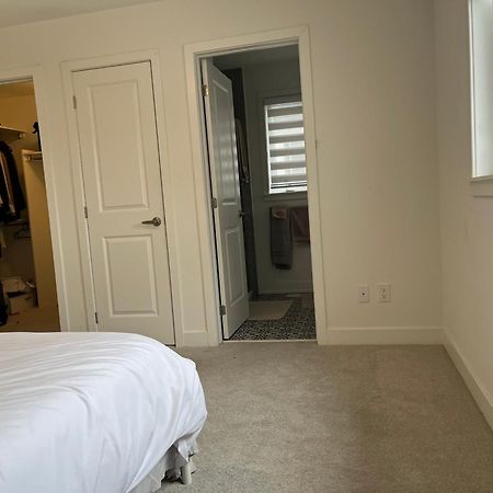 Ottawa Airport Guesthouse المظهر الخارجي الصورة